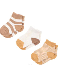 Load image into Gallery viewer, Bebe 3pk socks - neutrals or pinks