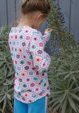 Load image into Gallery viewer, Milky - Honeycomb Bloom Henley