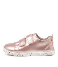 Load image into Gallery viewer, Bobux - Grasscourt - Navy or Rose Gold