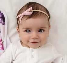 Load image into Gallery viewer, Snuggle Hunny Velvet Bow headband
