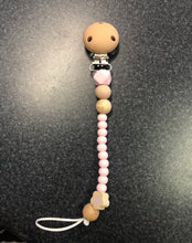 Load image into Gallery viewer, CMC Gold Dummy Clips
