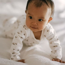 Load image into Gallery viewer, Bebe - White Label - Sheep - Beanie
